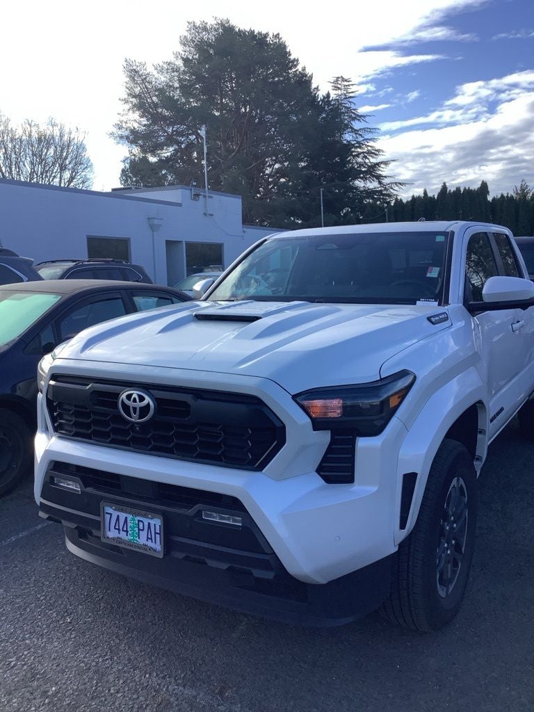 2024 Toyota Tacoma Hybrid TRD Sport
