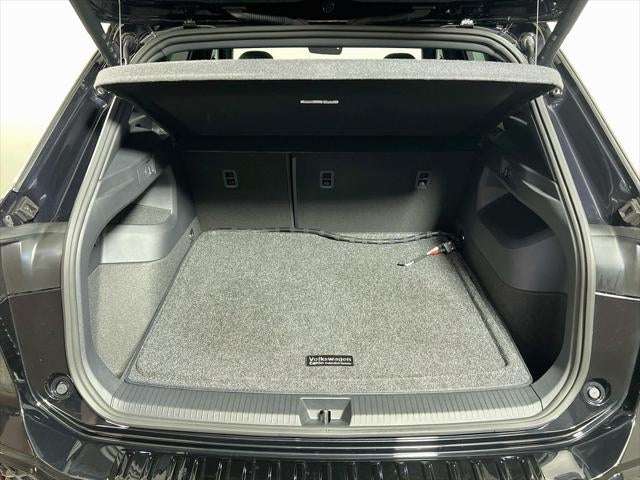 2026 Volkswagen Tiguan 2.0T SEL R-Line