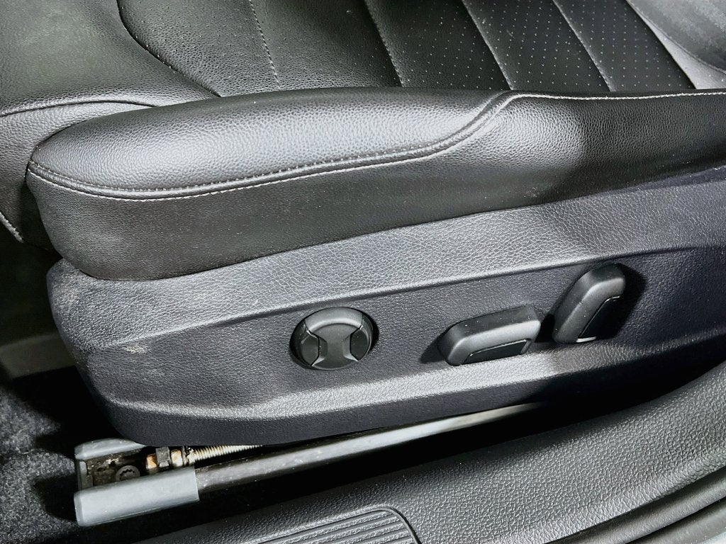 2017 Volkswagen Golf TSI SEL 4-Door