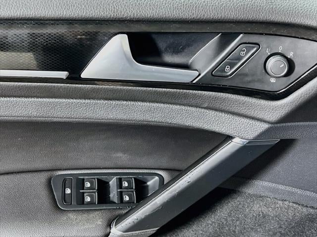 2017 Volkswagen Golf TSI SEL 4-Door