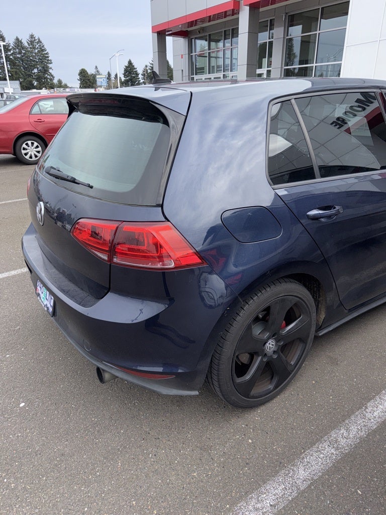 2015 Volkswagen Golf GTI 2.0T SE