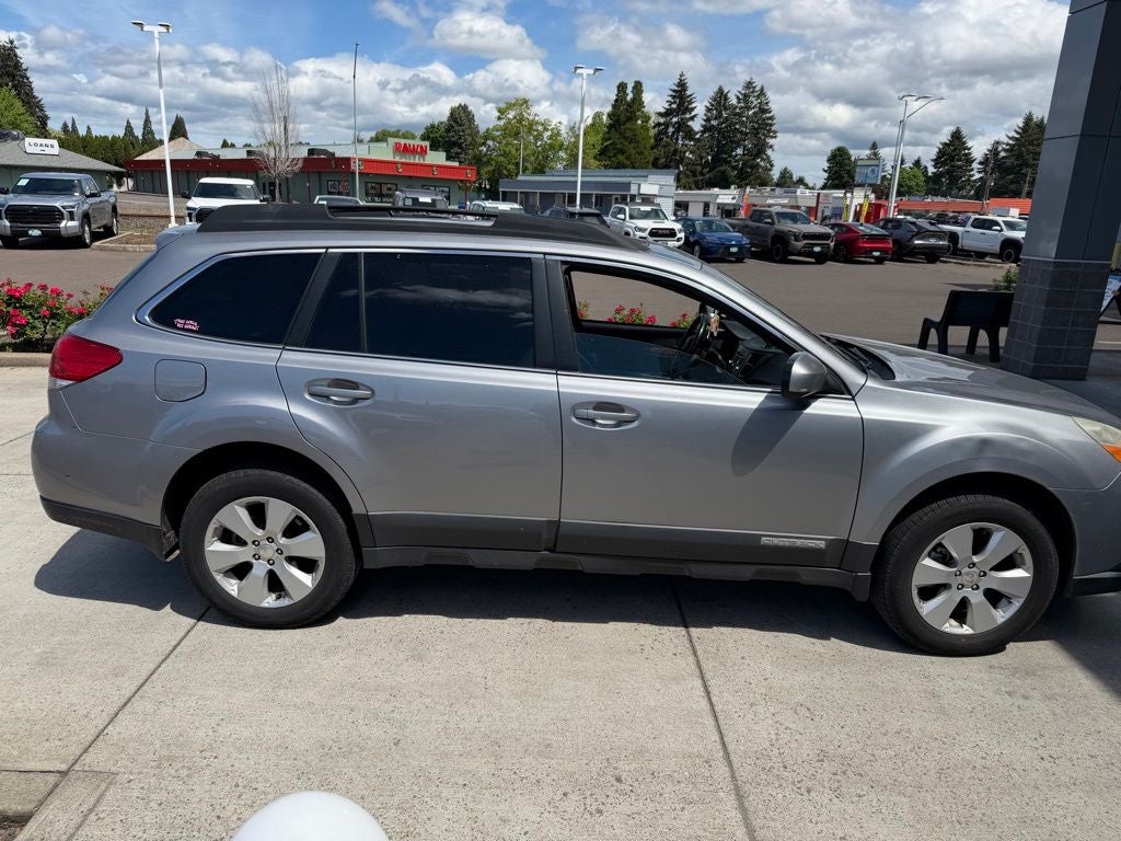 2010 Subaru Outback 2.5i Limited