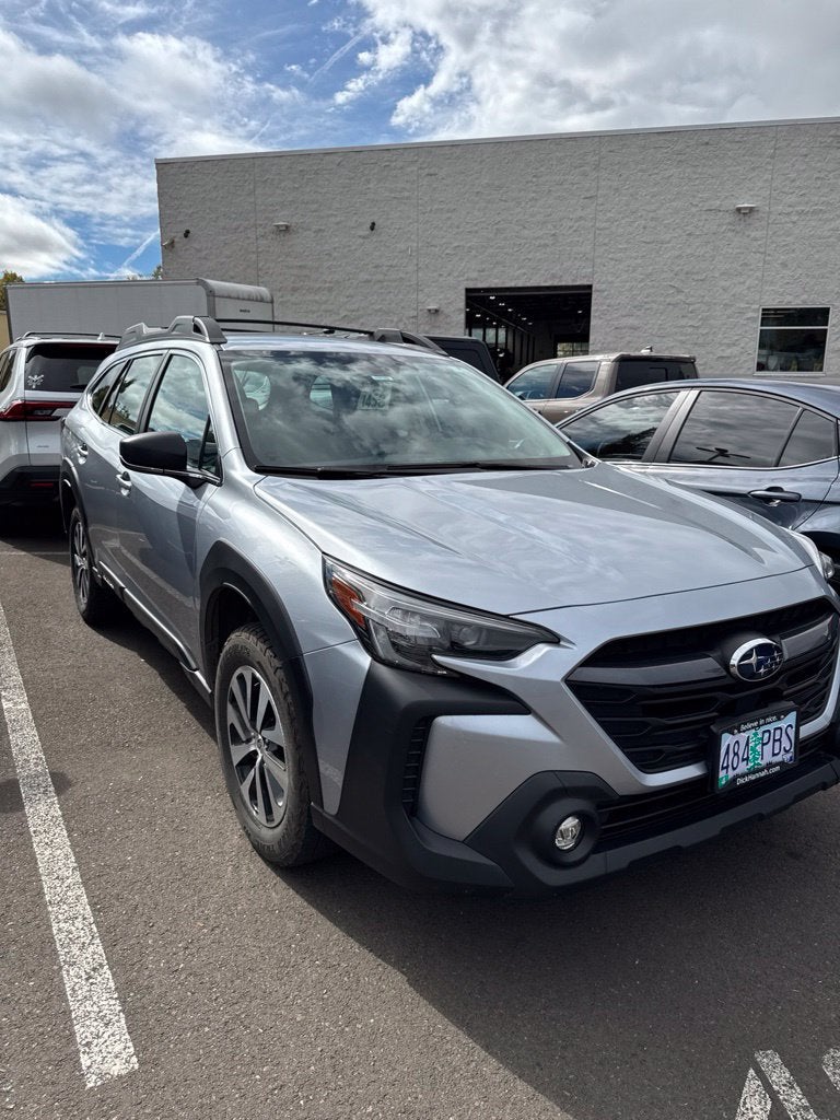 2023 Subaru Outback 2.5i