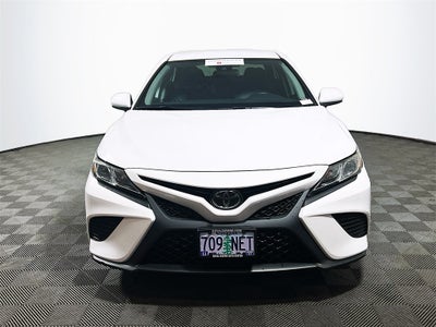 2019 Toyota Camry SE