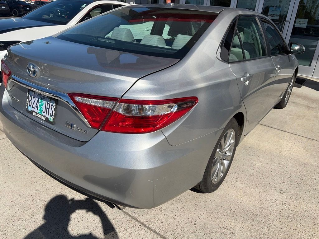 2017 Toyota Camry Hybrid LE