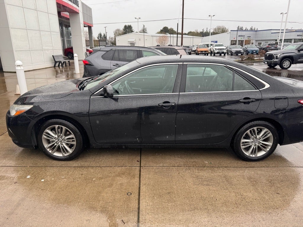 2016 Toyota Camry SE