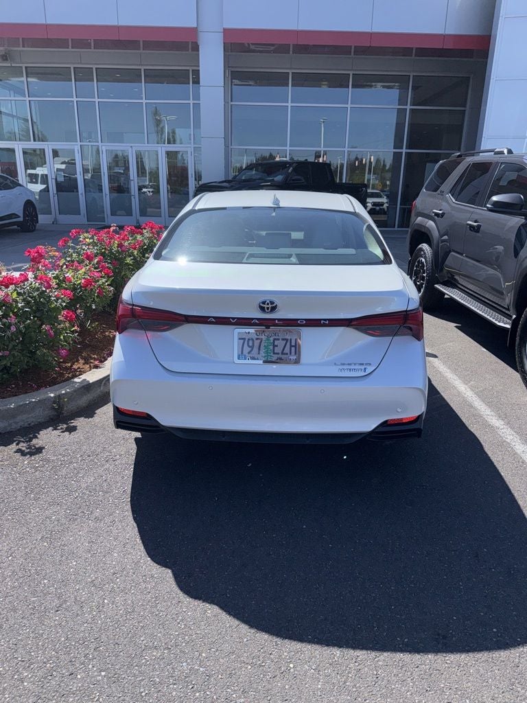 2020 Toyota Avalon Hybrid Limited