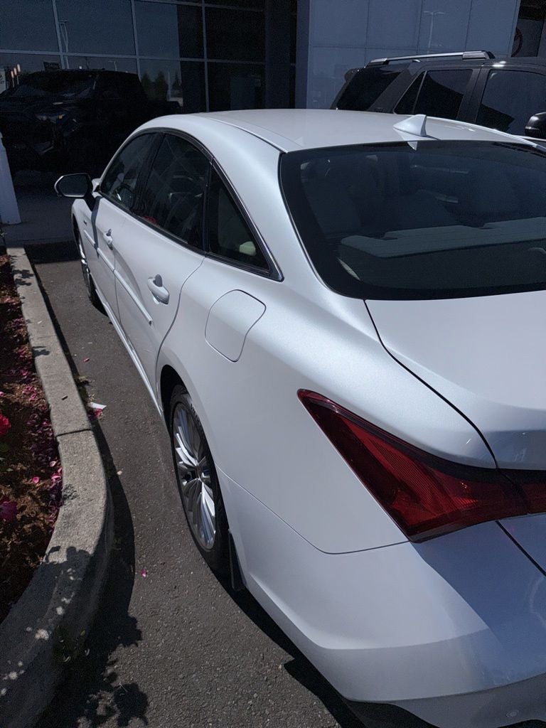 2020 Toyota Avalon Hybrid Limited
