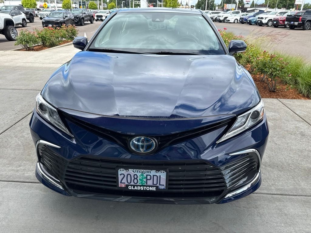 2023 Toyota Camry Hybrid XLE
