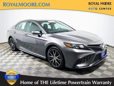 2022 Toyota Camry SE