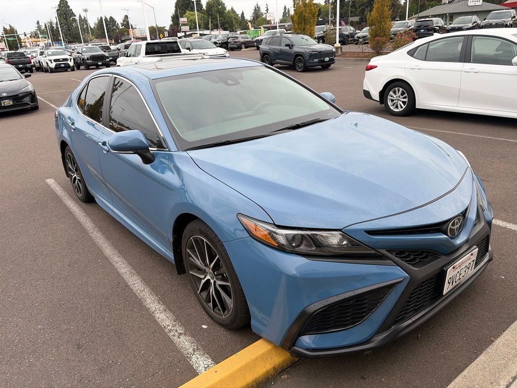 2024 Toyota Camry SE
