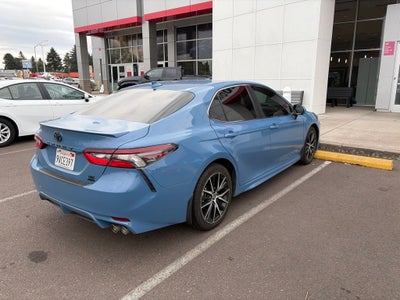 2024 Toyota Camry SE