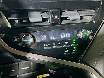 2023 Toyota Camry Hybrid SE