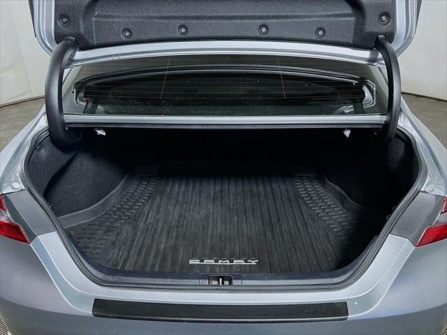 2023 Toyota Camry Hybrid SE