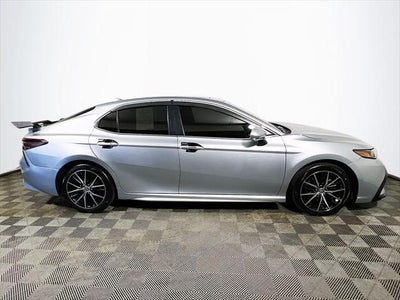 2023 Toyota Camry Hybrid SE