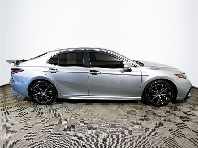 2023 Toyota Camry Hybrid SE