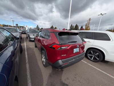 2021 Toyota RAV4 Hybrid XLE Premium