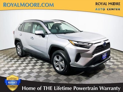 2022 Toyota RAV4 Hybrid XLE