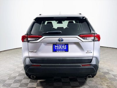2022 Toyota RAV4 Hybrid XLE