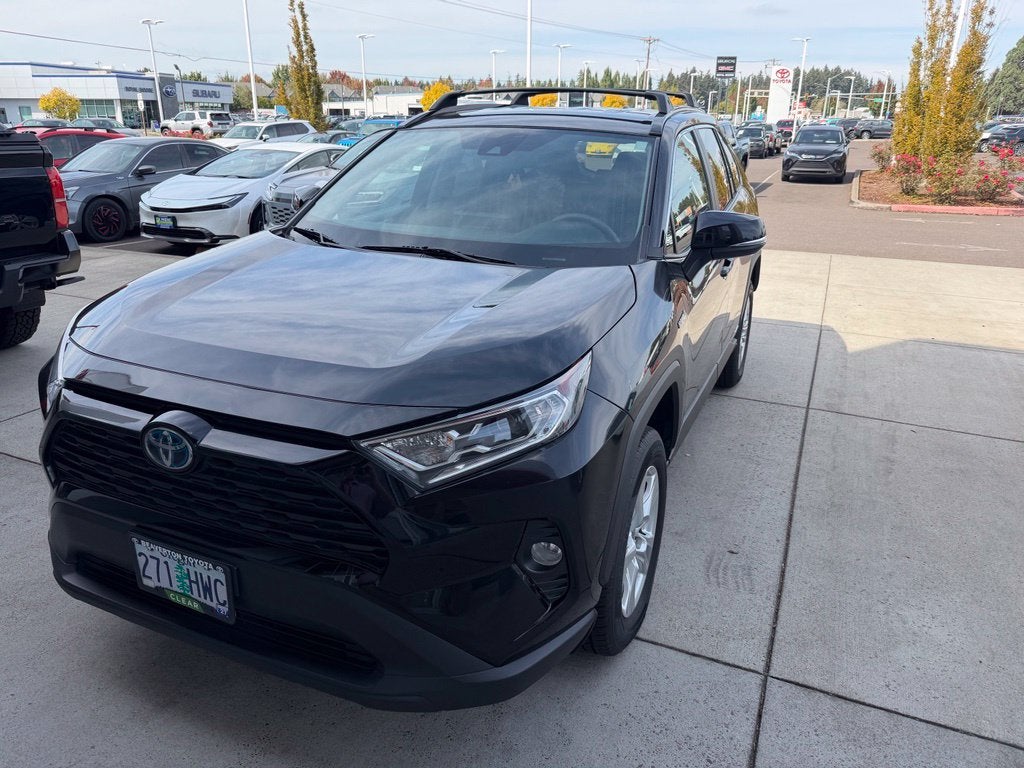 2021 Toyota RAV4 Hybrid XLE