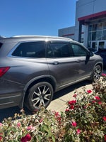 2020 Honda Pilot Touring 8 Passenger