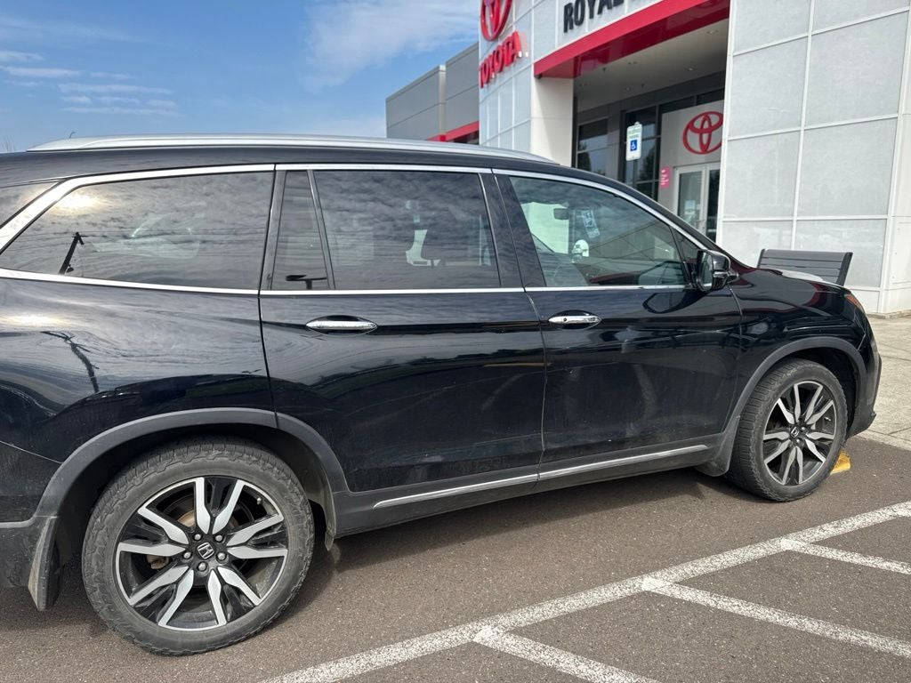 2021 Honda Pilot Touring 8 Passenger