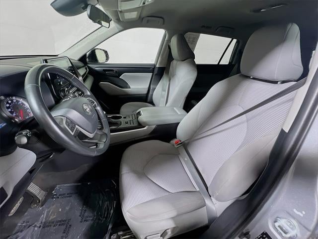 2022 Toyota Highlander LE