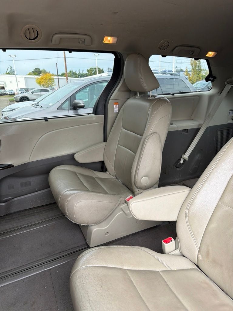 2015 Toyota Sienna XLE 7 Passenger