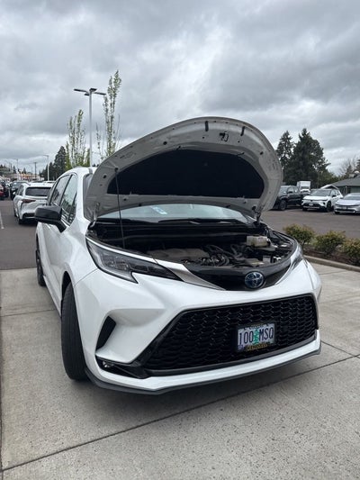 2022 Toyota Sienna XSE 7 Passenger