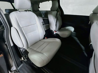 2017 Toyota Sienna Limited 7 Passenger