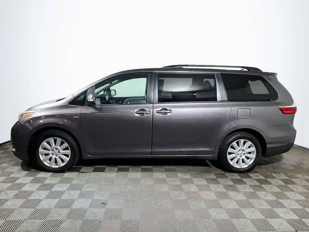 2017 Toyota Sienna Limited 7 Passenger