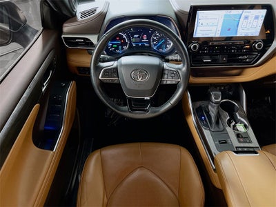2020 Toyota Highlander Hybrid Platinum