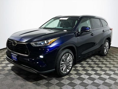 2026 Toyota Highlander Hybrid Platinum
