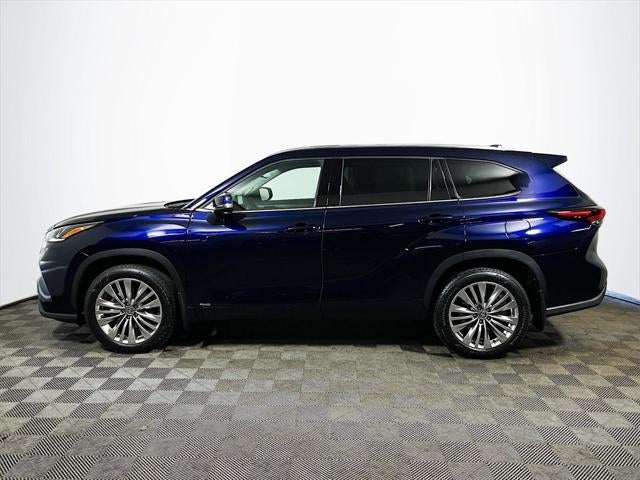 2026 Toyota Highlander Hybrid Platinum