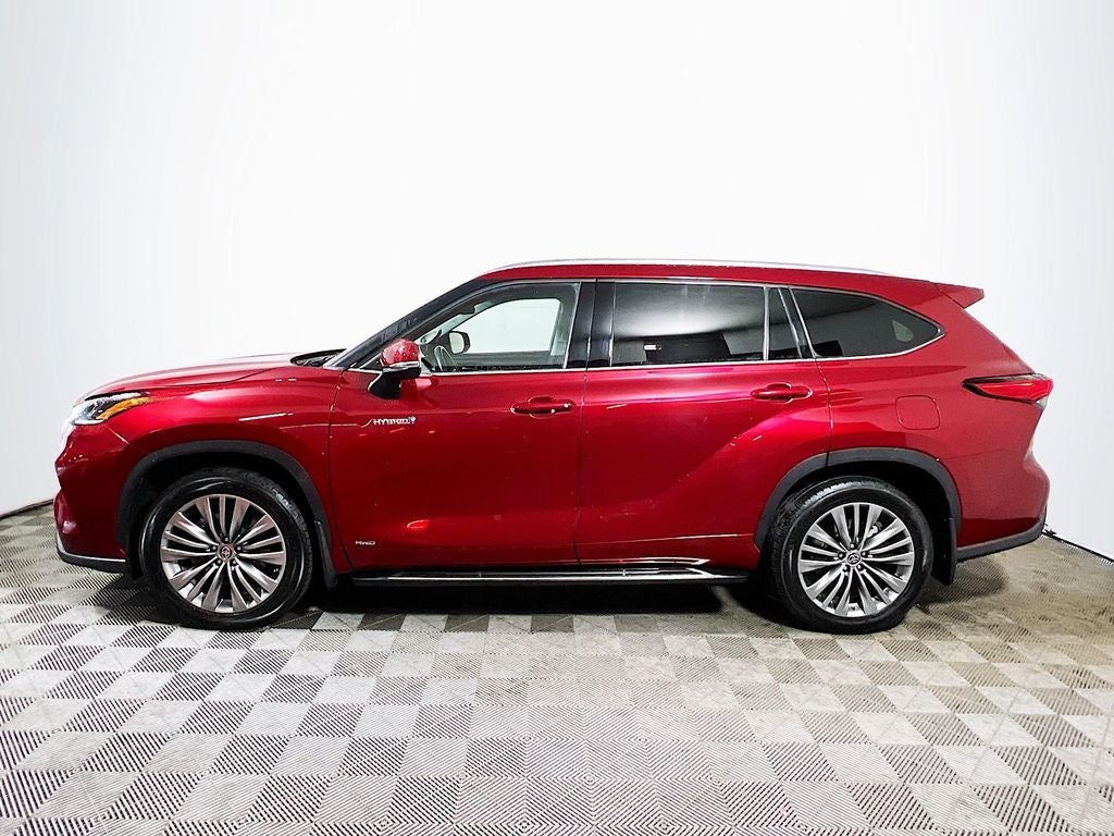 2021 Toyota Highlander Hybrid Platinum