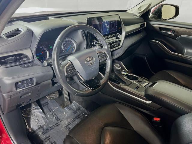 2021 Toyota Highlander Hybrid Platinum