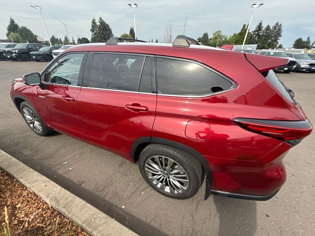 2020 Toyota Highlander Hybrid Platinum