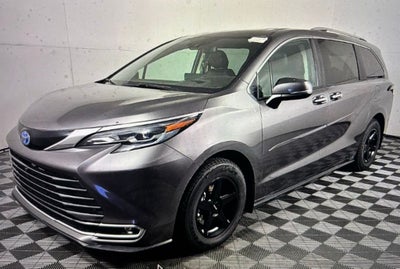 2024 Toyota Sienna Platinum 7 Passenger