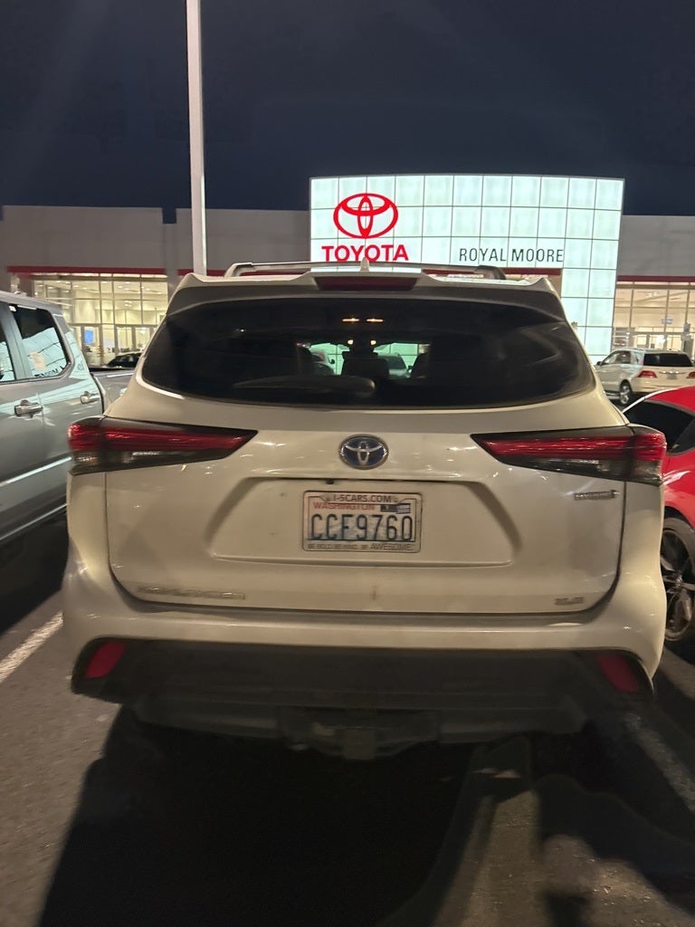 2022 Toyota Highlander Hybrid XLE