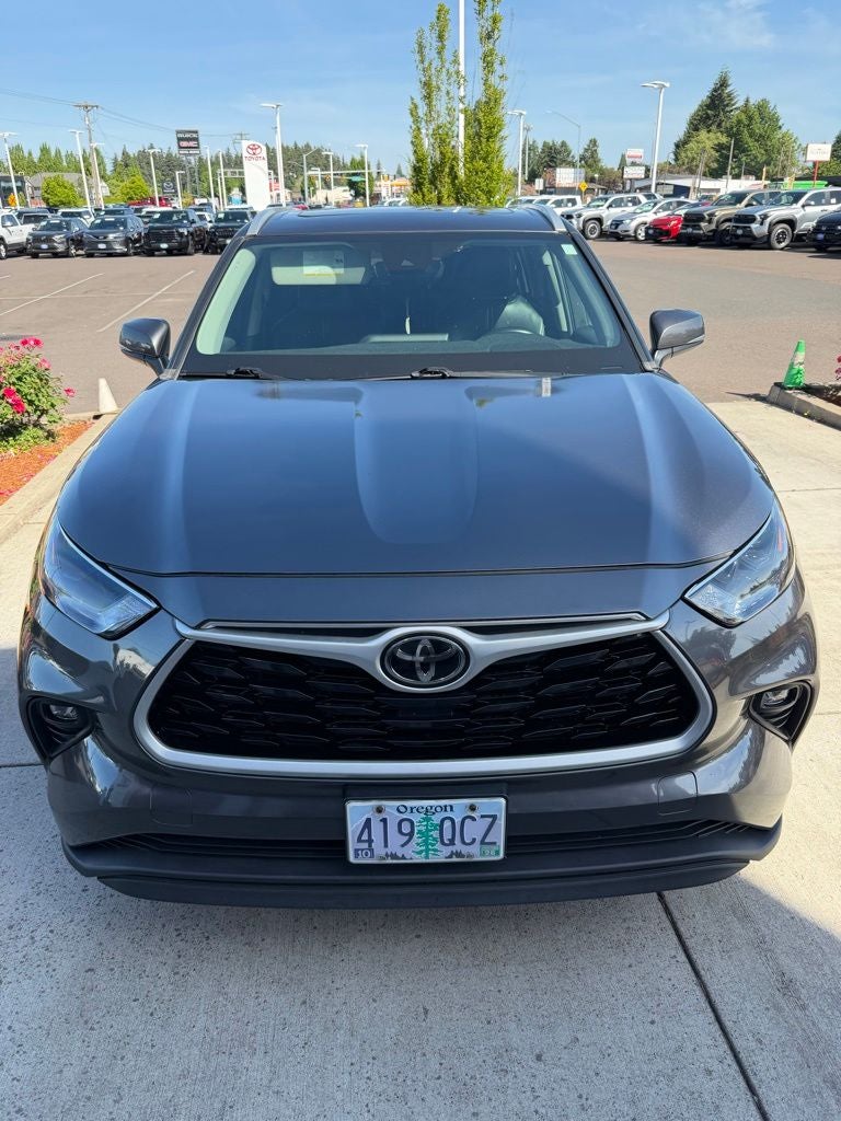 2022 Toyota Highlander XLE 4x4 V6's photo