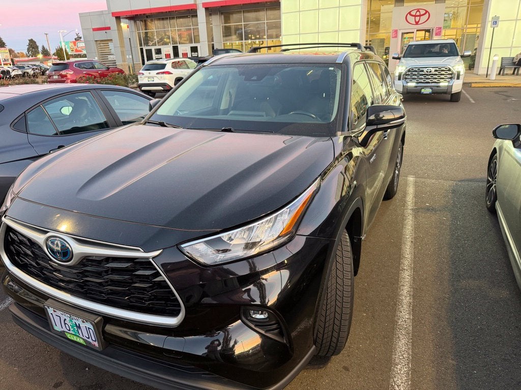 2020 Toyota Highlander Hybrid XLE