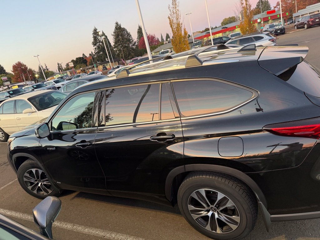 2020 Toyota Highlander Hybrid XLE