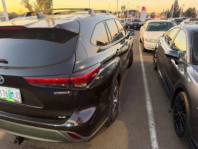 2020 Toyota Highlander Hybrid XLE