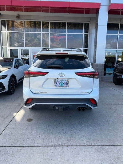 2022 Toyota Highlander XSE