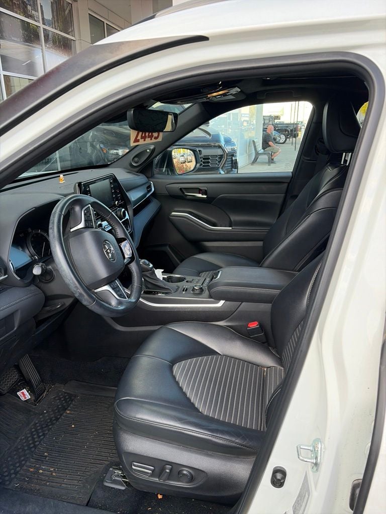 2022 Toyota Highlander XSE