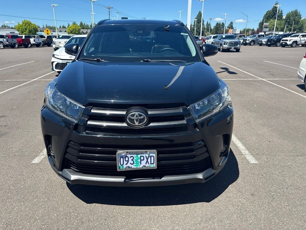 2019 Toyota Highlander SE
