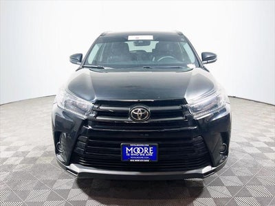 2019 Toyota Highlander SE