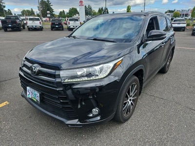 2017 Toyota Highlander SE