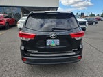2017 Toyota Highlander SE