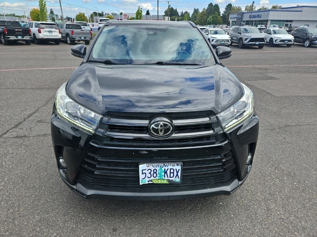2017 Toyota Highlander SE